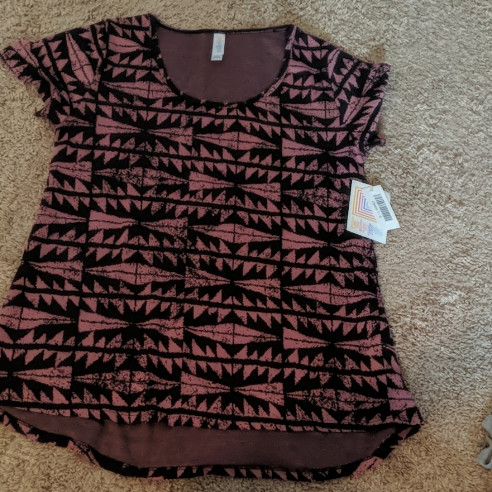 BNWT Small Lularoe shirt